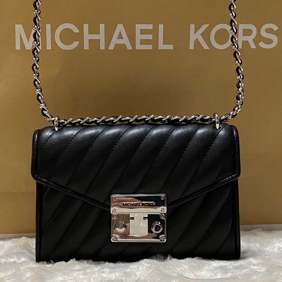 100% Authentic Michael Kors - Picture 1 of 3
